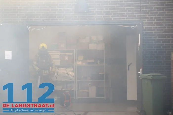 Brand in perscontainer bij Aldi Kaatsheuvel, woningen ontruimd 112 De Langstraat