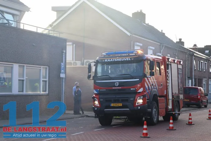 Brand in perscontainer bij Aldi Kaatsheuvel, woningen ontruimd 112 De Langstraat