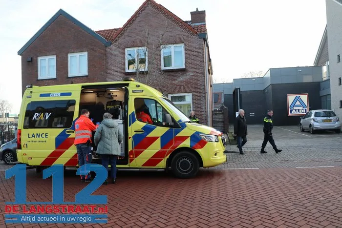 Brand in perscontainer bij Aldi Kaatsheuvel, woningen ontruimd 112 De Langstraat