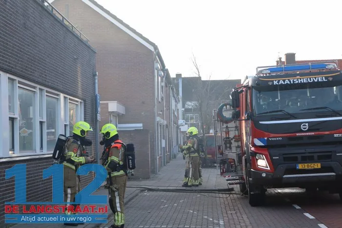 Brand in perscontainer bij Aldi Kaatsheuvel, woningen ontruimd 112 De Langstraat