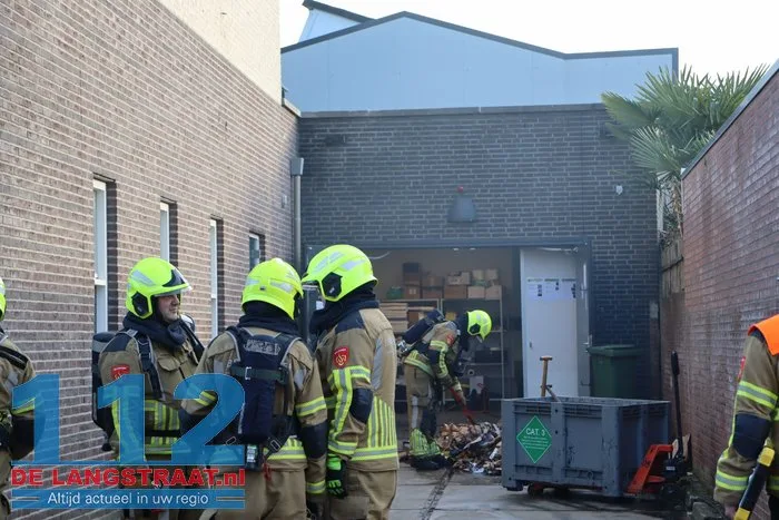 Brand in perscontainer bij Aldi Kaatsheuvel, woningen ontruimd 112 De Langstraat