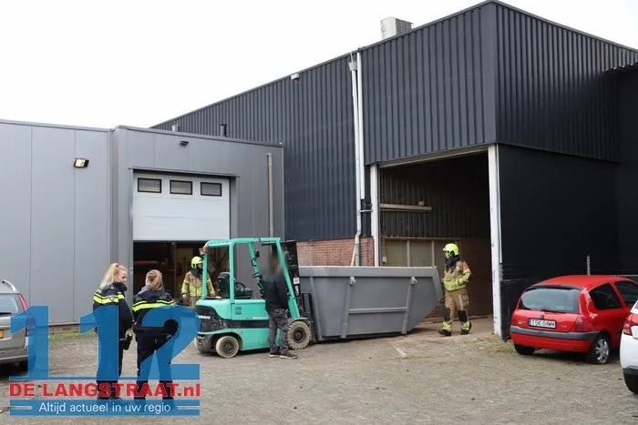 Sterke brandlucht op meerdere plekken bij bedrijf in Loon op Zand: tientallen medewerkers geëvacueerd 112 De Langstraat