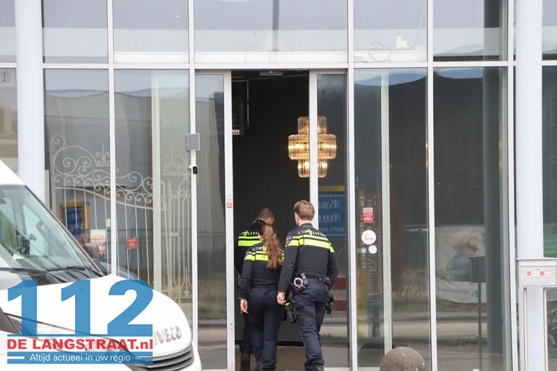 Politie valt pand in Sprang-Capelle binnen: voorbereidingsmateriaal voor hennepkwekerij gevonden 112 De Langstraat