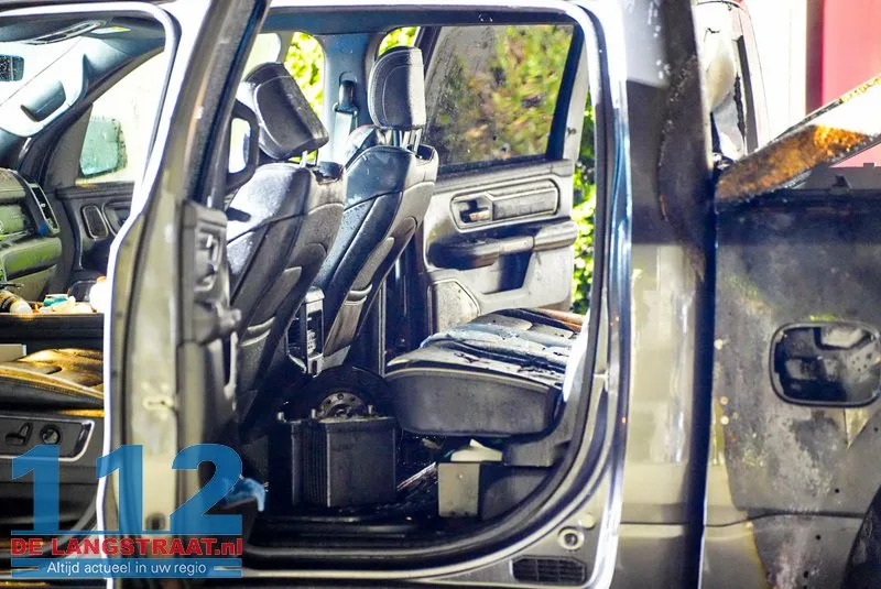 Pick-up vermoedeijk in brand gestoken in Drunen 112 De Langstraat