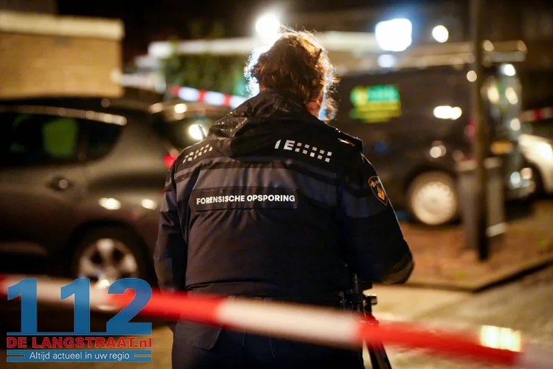 Woning onder vuur genomen: kogelgaten in gevel en voordeur Drunen 7 Woning onder vuur genomen: kogelgaten in gevel en voordeur Drunen 112 De Langstraat