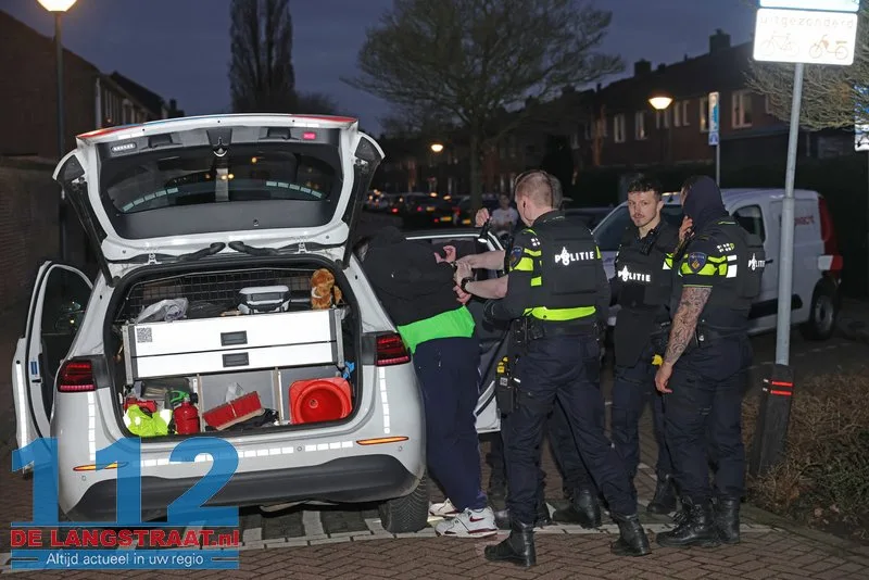 Gewapende overval op Lidl in Waalwijk: Politie lost waarschuwingsschoten bij aanhouding 112 De Langstraat
