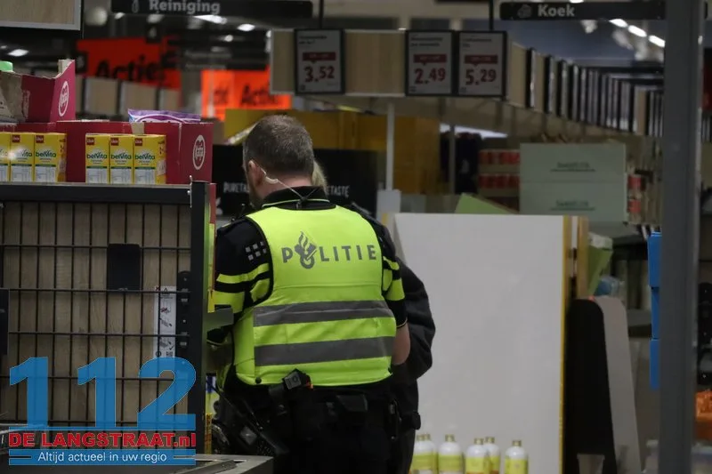 Gewapende overval op Lidl in Waalwijk: Politie lost waarschuwingsschoten bij aanhouding 112 De Langstraat