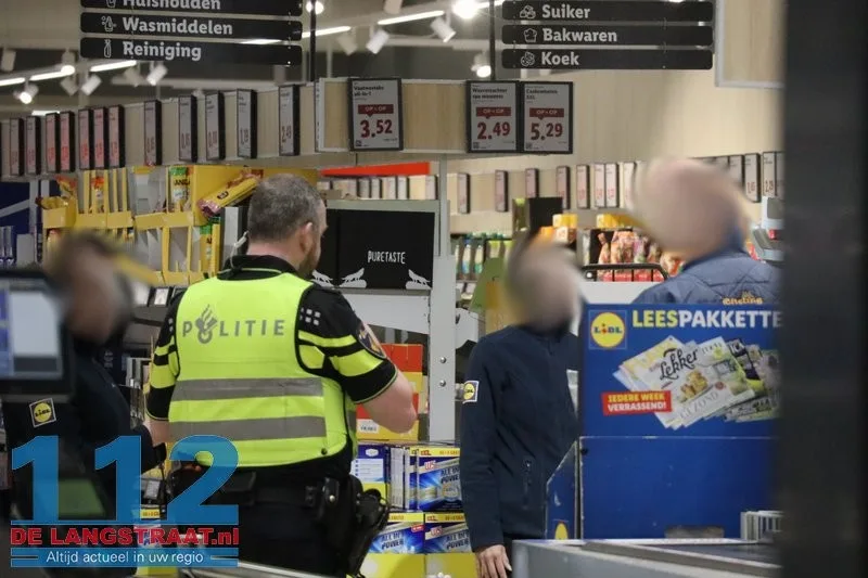 Gewapende overval op Lidl in Waalwijk: Politie lost waarschuwingsschoten bij aanhouding 112 De Langstraat