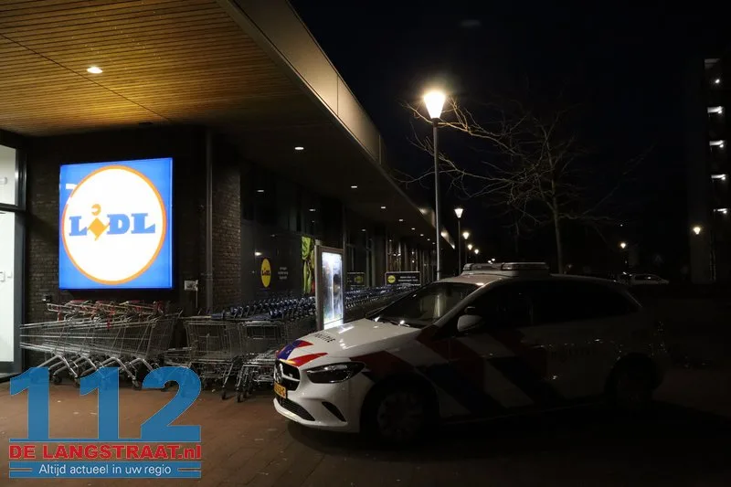 Gewapende overval op Lidl in Waalwijk: Politie lost waarschuwingsschoten bij aanhouding 112 De Langstraat