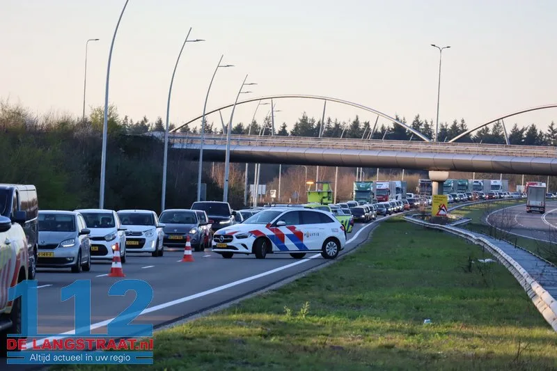 Auto’s botsen op Midden-Brabantweg in Loon op Zand, file tot aan de Efteling 112 De Langstraat