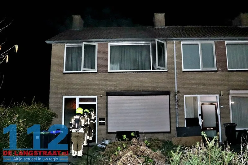 Keukenbrand in Waalwijkse woning: Bewoners ademen rook in 112 De Langstraat