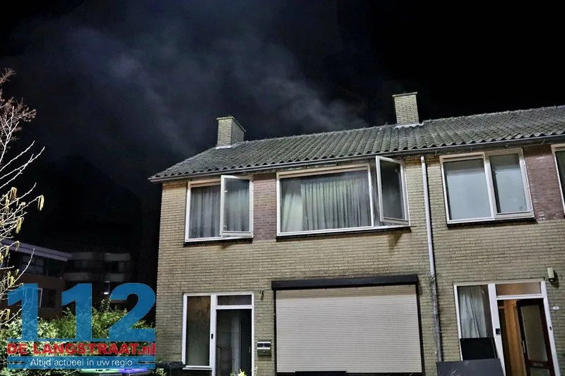Keukenbrand in Waalwijkse woning: Bewoners ademen rook in 112 De Langstraat