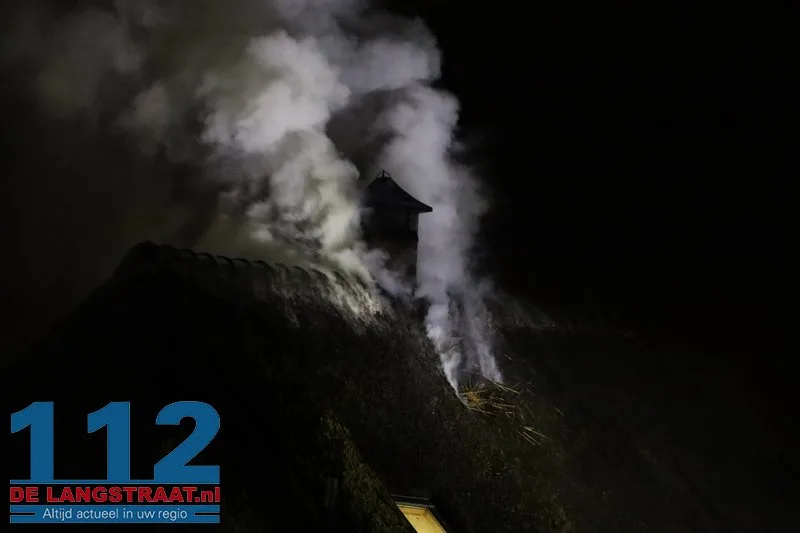 Grote brand in boerderij met rieten dak Loon op Zand 112 De Langstraat