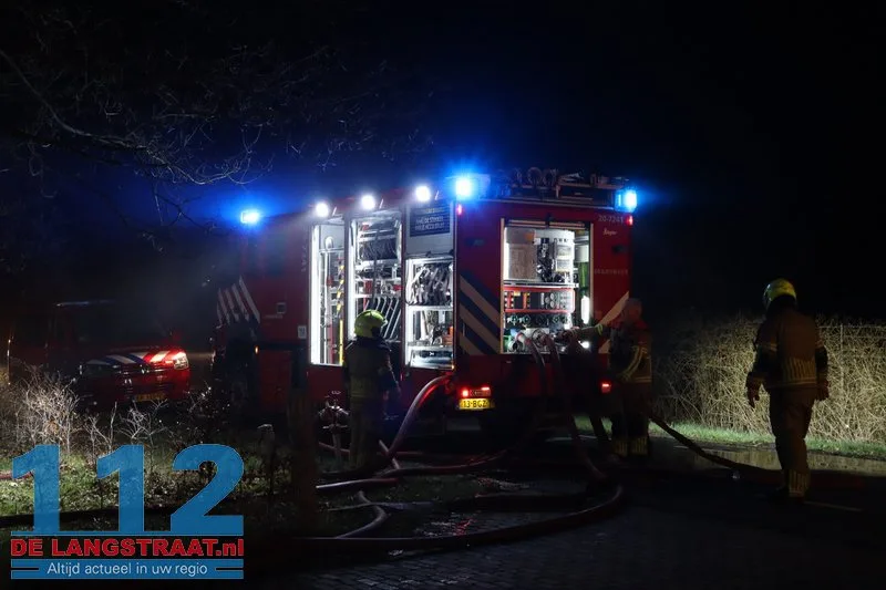 Grote brand in boerderij met rieten dak Loon op Zand 112 De Langstraat