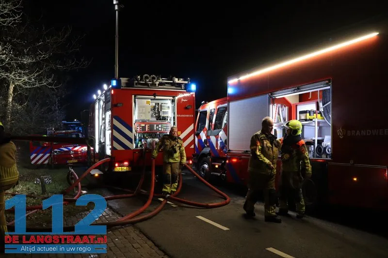 Grote brand in boerderij met rieten dak Loon op Zand 112 De Langstraat