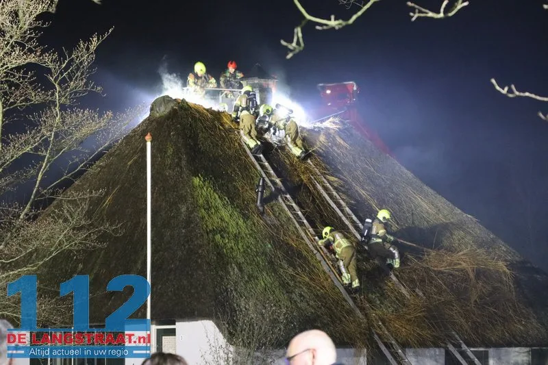 Grote brand in boerderij met rieten dak Loon op Zand 112 De Langstraat