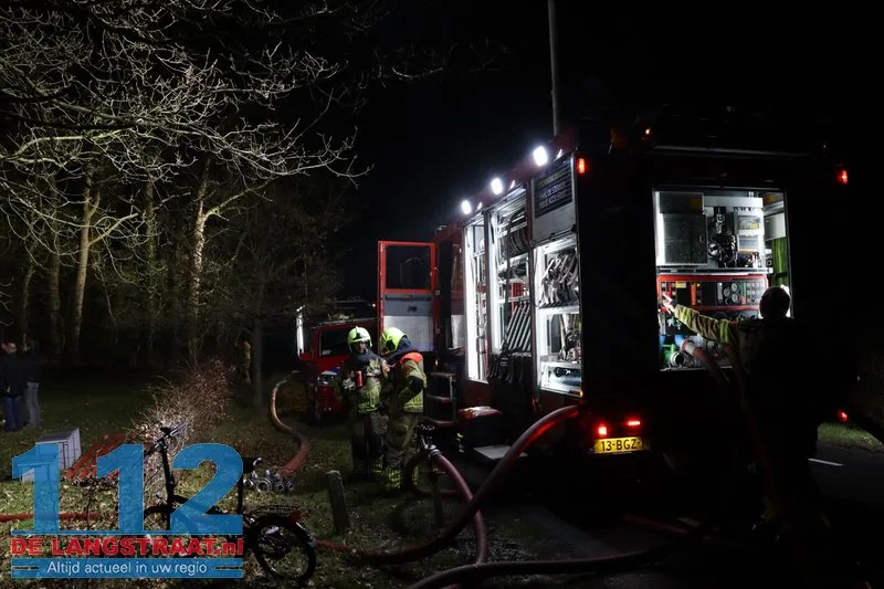 Grote brand in boerderij met rieten dak Loon op Zand 112 De Langstraat