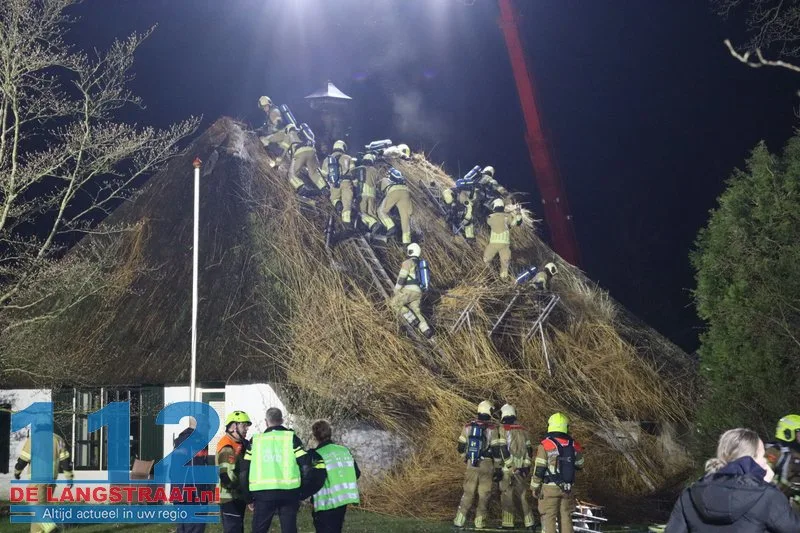 Grote brand in boerderij met rieten dak Loon op Zand 112 De Langstraat