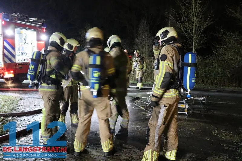Grote brand in boerderij met rieten dak Loon op Zand 112 De Langstraat