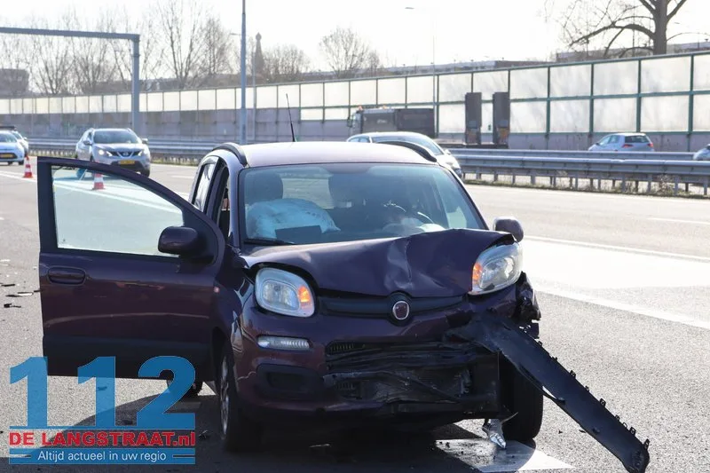 Dagje Efteling eindigt in ravage op A59: Drie auto's betrokken bij kettingbotsing 112 De Langstraat