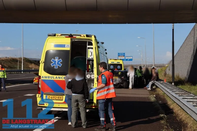 Dagje Efteling eindigt in ravage op A59: Drie auto's betrokken bij kettingbotsing 112 De Langstraat