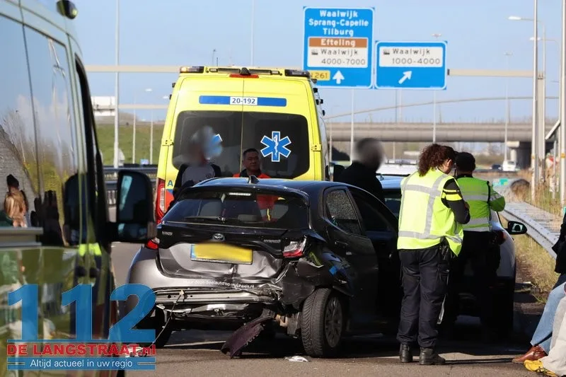 Dagje Efteling eindigt in ravage op A59: Drie auto's betrokken bij kettingbotsing 112 De Langstraat