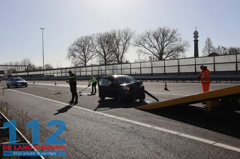 Dagje Efteling eindigt in ravage op A59: Drie auto's betrokken bij kettingbotsing 112 De Langstraat