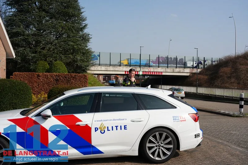 Grote klopjacht in Waalwijk: Politiehelikopters en Landelijke Eenheid zoeken verdachte 112 De Langstraat