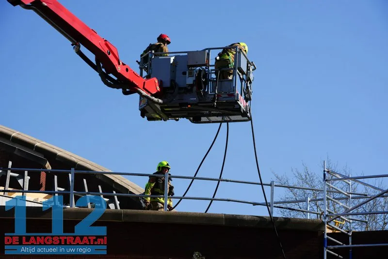 Brand na dakwerkzaamheden in bedrijfspand Kaatsheuvel 112 De Langstraat