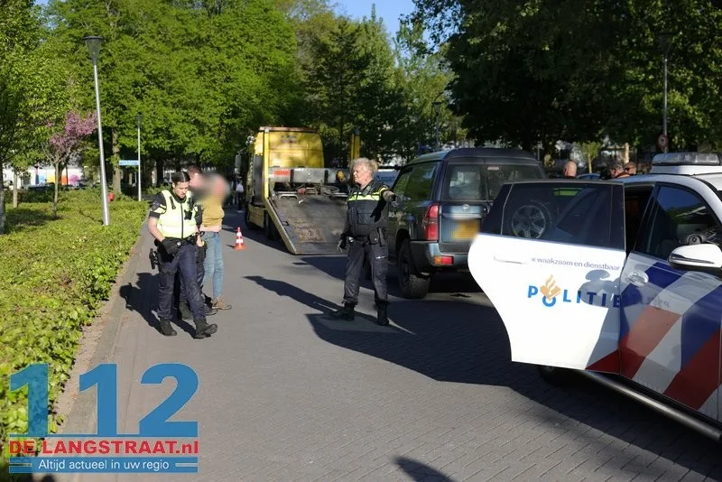 Politiecontrole escaleert volledig: Pepperspray ingezet bij aanhouding agressieve vrouw Waalwijk 112 De Langstraat