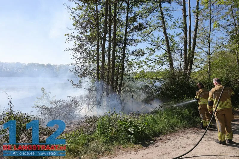 Bosbrand bij Het Lido snel bedwongen door brandweer Waalwijk 112 De Langstraat