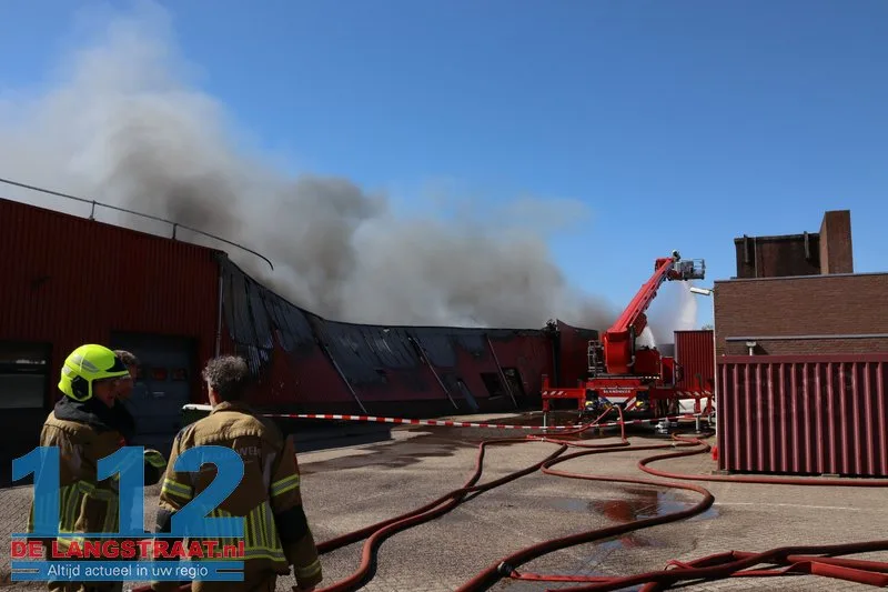 Ravage op woonboulevard Waalwijk pas na uren volledig zichtbaar: De schade is enorm 112 De Langstraat