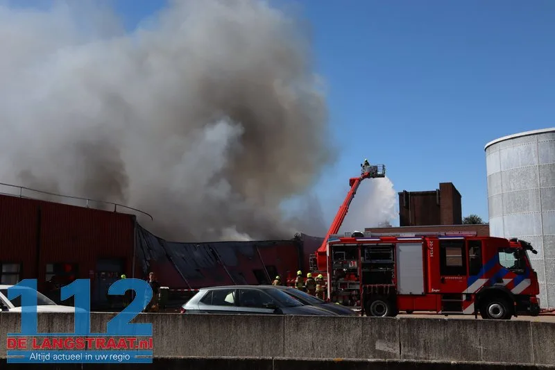 Ravage op woonboulevard Waalwijk pas na uren volledig zichtbaar: De schade is enorm 112 De Langstraat