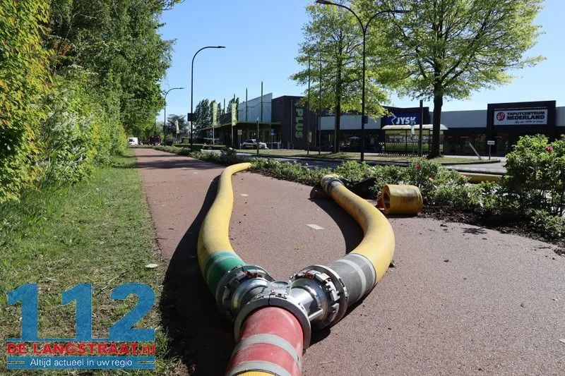 Ravage op woonboulevard Waalwijk pas na uren volledig zichtbaar: De schade is enorm 112 De Langstraat