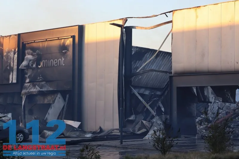 Ravage op woonboulevard Waalwijk pas na uren volledig zichtbaar: De schade is enorm 112 De Langstraat