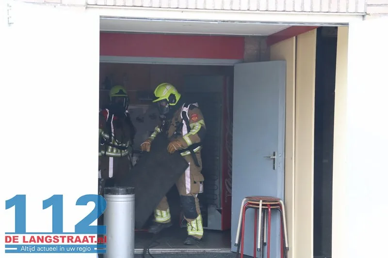 112-Fotograaf ontruimt pand bij brand in Alberdingk Thijmstraat: 'Geen moment getwijfeld' 112 De Langstraat