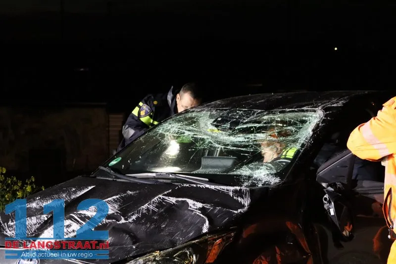 Zoekactie na crash deelauto in sloot aan Weteringweg: Bestuurder spoorloos 112 De Langstraat