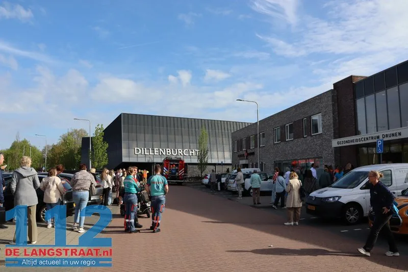 Telefoon vat vlam bij locatie van Jeroen Bosch Ziekenhuis in Drunen, pand ontruimd 9 Telefoon vat vlam bij locatie van Jeroen Bosch Ziekenhuis in Drunen, pand ontruimd 112 De Langstraat