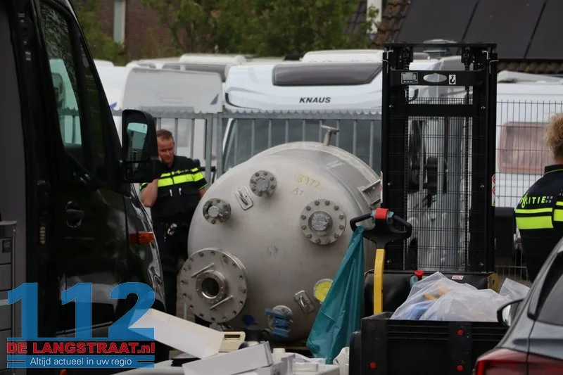 Politie treft drugslab aan na voertuigcontrole in Loon op Zand 9 Politie treft drugslab aan na voertuigcontrole in Loon op Zand 112 De Langstraat