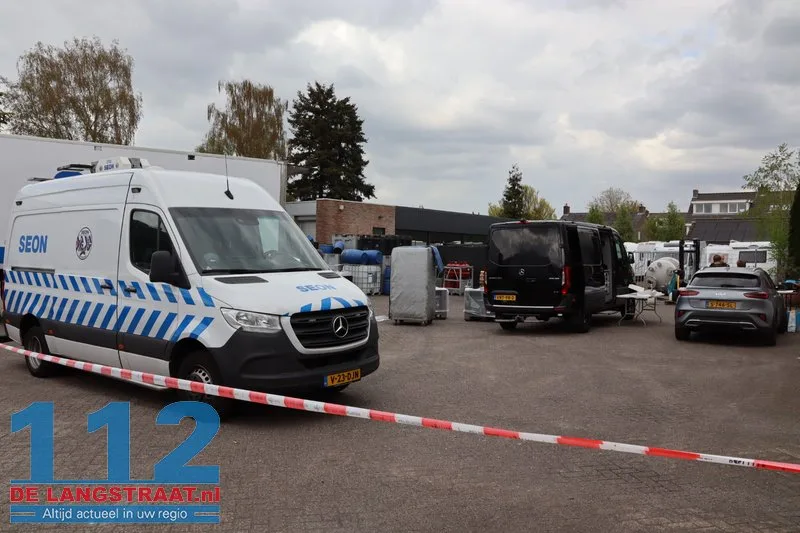 Politie treft drugslab aan na voertuigcontrole in Loon op Zand 14 Politie treft drugslab aan na voertuigcontrole in Loon op Zand 112 De Langstraat