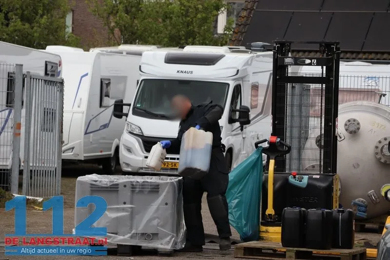Politie treft drugslab aan na voertuigcontrole in Loon op Zand 19 Politie treft drugslab aan na voertuigcontrole in Loon op Zand 112 De Langstraat
