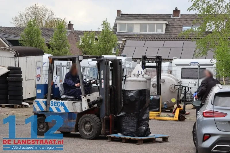 Politie treft drugslab aan na voertuigcontrole in Loon op Zand 20 Politie treft drugslab aan na voertuigcontrole in Loon op Zand 112 De Langstraat