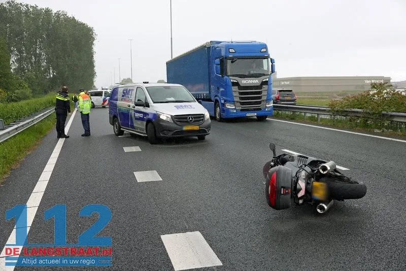 Motorrijder gewond na crash op A59: Team Verkeer start uitgebreid onderzoek 112 De Langstraat