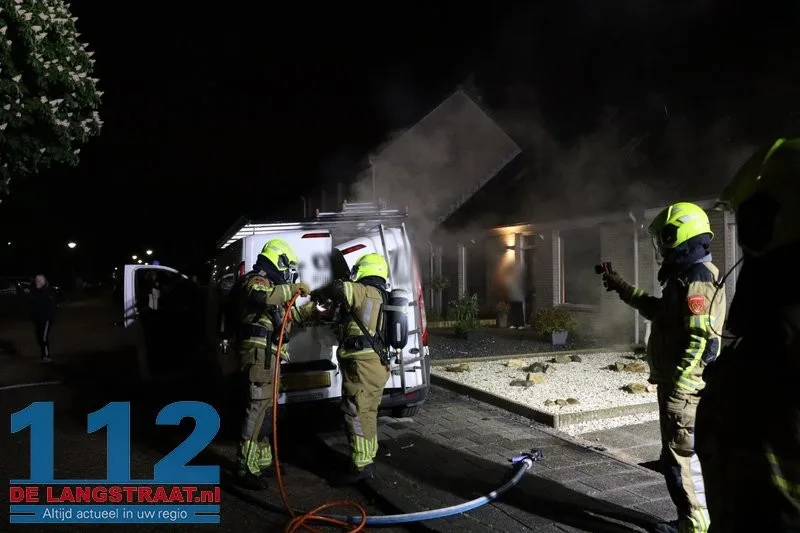 Bestelbus in brand gestoken Dintel Kaatsheuvel 112 De Langstraat
