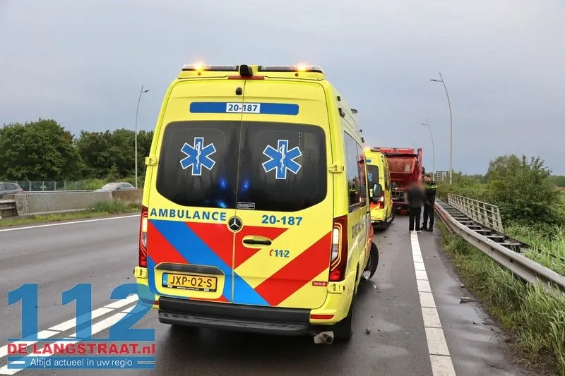 Ravage op Midden-Brabantweg door kettingbotsing: Brandweer bevrijdt bekneld slachtoffer 112 De Langstraat