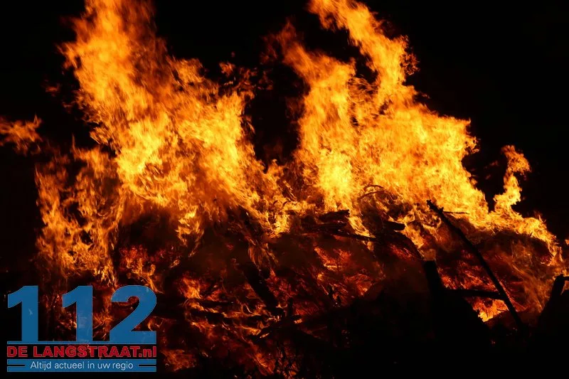 Felle buitenbrand Dullaertweg Sprang-Capelle 112 De Langstraat