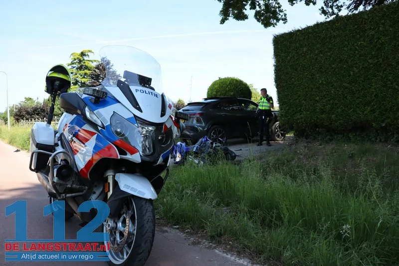 Scooterrijder zwaargewond bij botsing met auto in Sprang-Capelle 112 De Langstraat