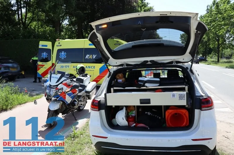 Scooterrijder zwaargewond bij botsing met auto in Sprang-Capelle 112 De Langstraat