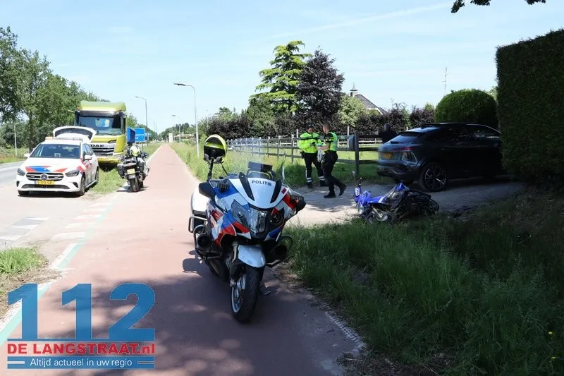 Scooterrijder zwaargewond bij botsing met auto in Sprang-Capelle 112 De Langstraat