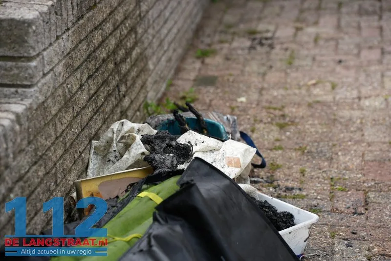 Brand in garage van woning aan Scharloo in Waspik, bewoonster naar ziekenhuis 112 De Langstraat
